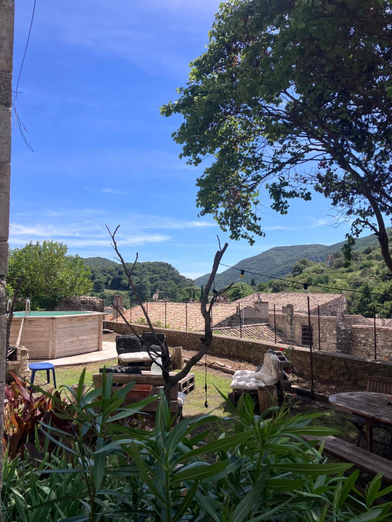 Les Jardins De La Cathedrale Chambres D Hotes Gite De Groupe Viviers Exterior photo